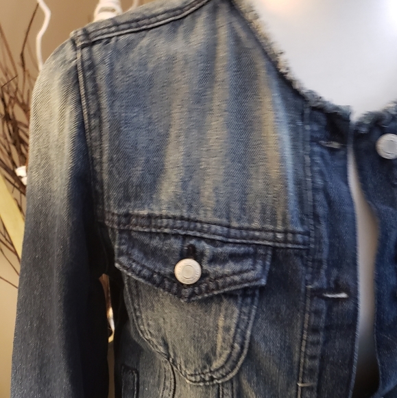 Distressed Colarless Denim Jacket - Picture 3 of 8